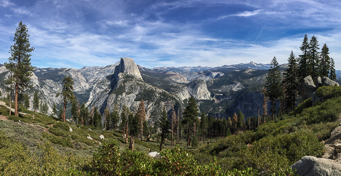 View of Yosemite and Half Dome from the Panorama Trail.